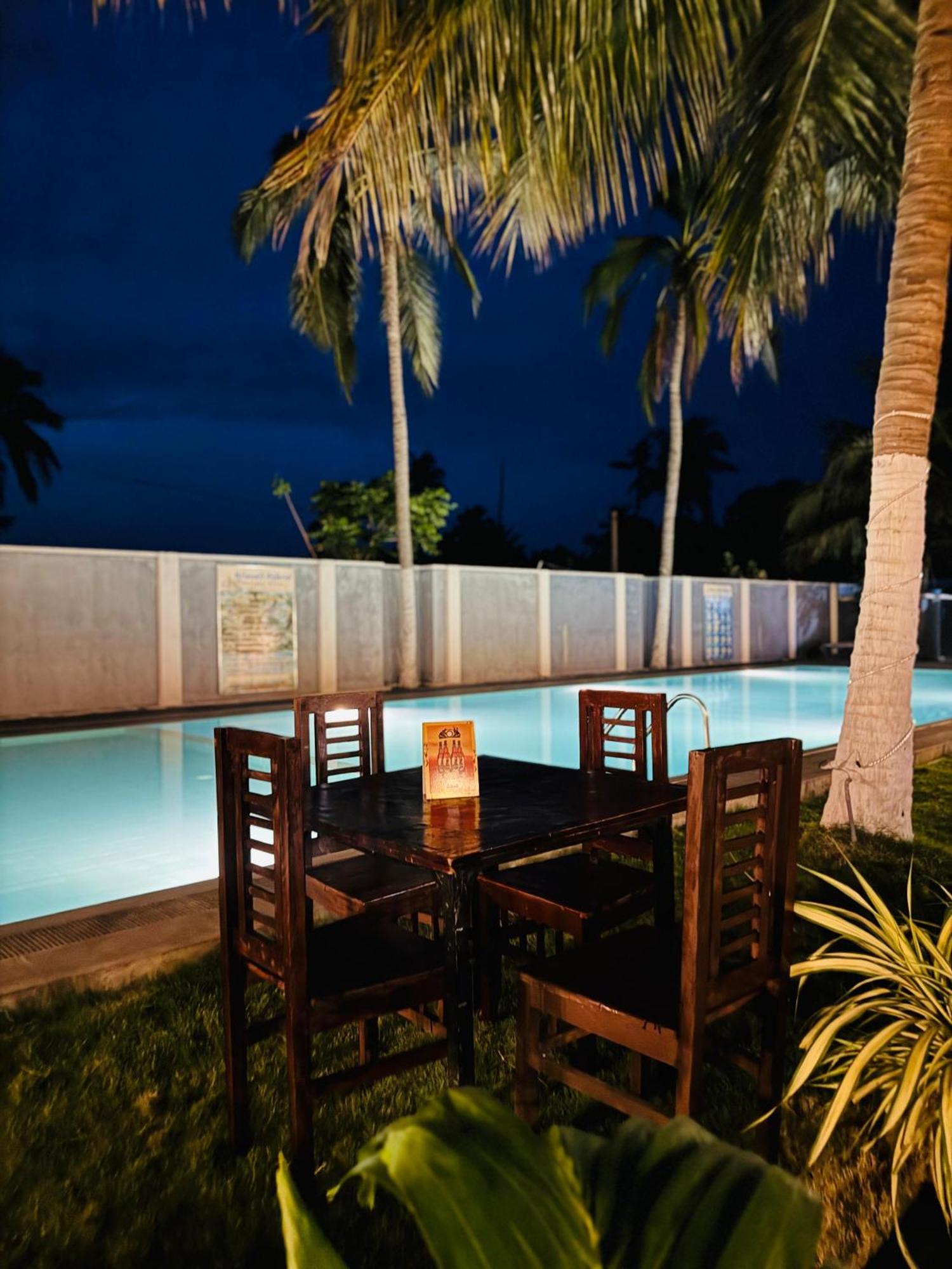 Nilaveli Hybrid Holiday Hotel Ngoại thất bức ảnh